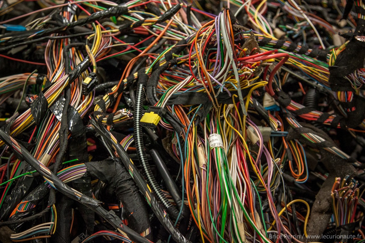 Des faisceaux électriques - Photo Brice Perrin