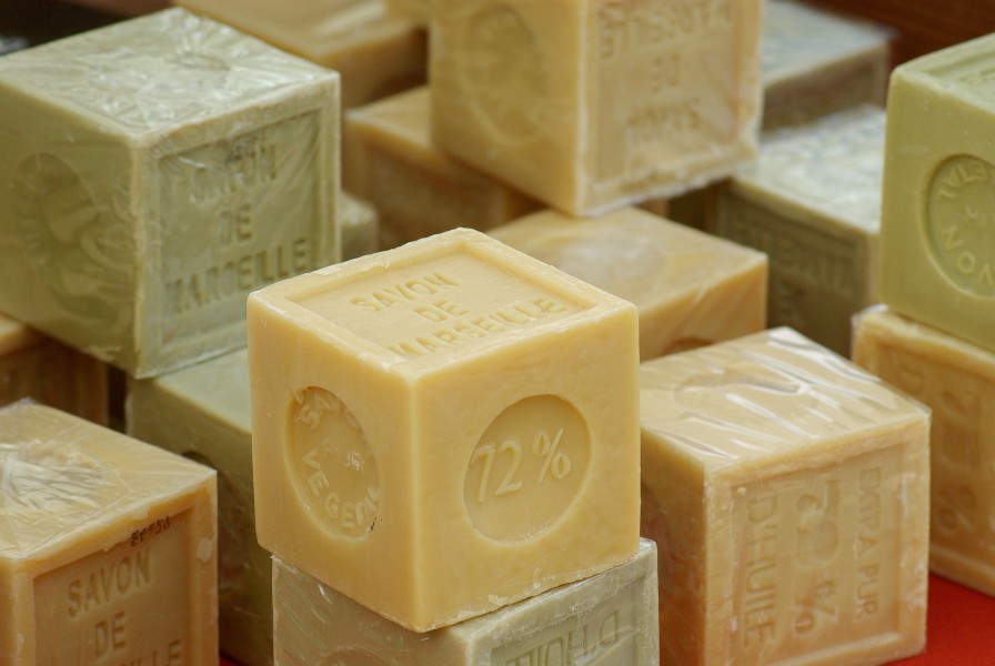 Des cubes de savon de Marseille