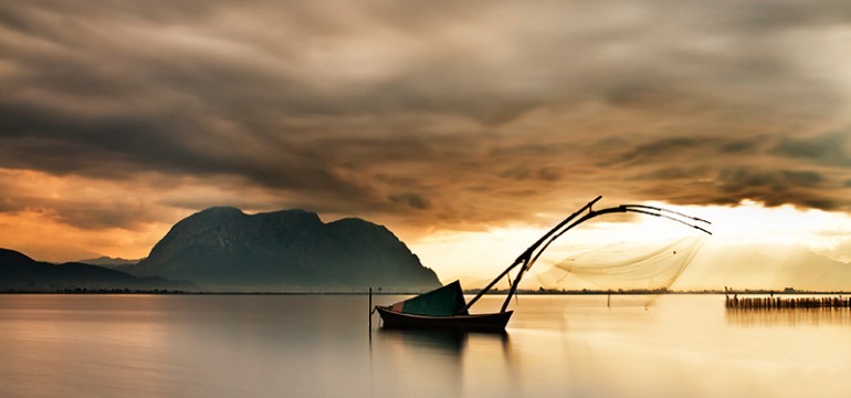 Le lac Tourlida en Grèce par Vassilis Tangoulis