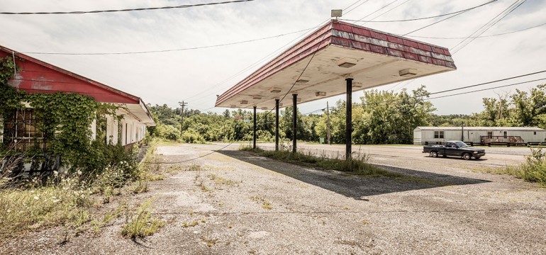 Les stations service abandonnées de Robert Götzfried